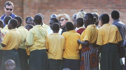 Madonna selhala. Charitativní projekt v Malawi vyvolal zklamání