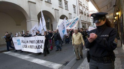Škrty jsou neúnosné! Důchodci chystají demonstraci