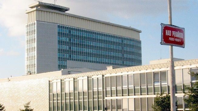 Situace v ČT houstne, komisi opustil další člen