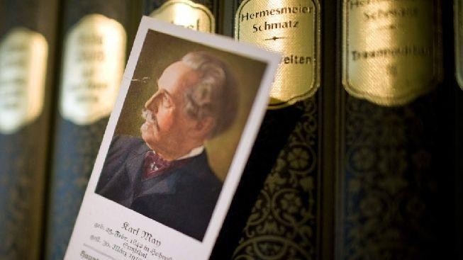 Karl je pomalý a směšný. Mayovky mladé čtenáře netáhnou