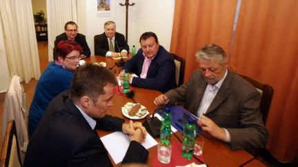 Jednání o odposleších Béma a Janouška je přerušeno kvůli sporu