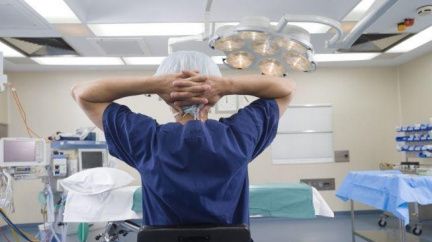 Žena vysoudila 100 000 Kč za nechtěné odejmutí vaječníků