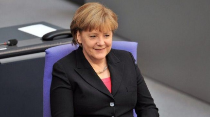 Merkelová se chystá na schůzku s Nečasem. Zřejmě se bude řešit i Temelín