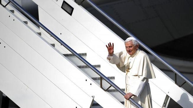 Papež odletěl na svou první návštěvu Mexika a Kuby
