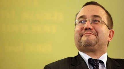 Dobešův osudový odchod. Jeho náhradnicí může být Navrátilová z Věcí veřejných