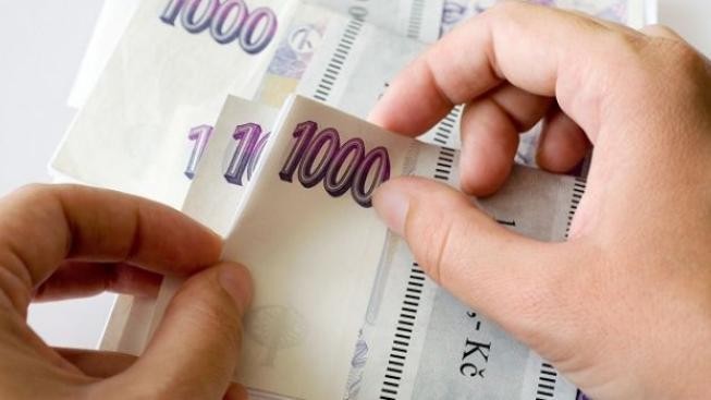 Heger chce zatrhnout tipec korumpování lékařů, Šťastný je proti