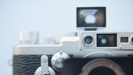 Vrah dětí z židovské školy si masakr nahrával na kameru