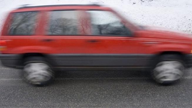 Při nehodě na D5 u Rokycan zemřeli dva lidé a další 6 je zraněných