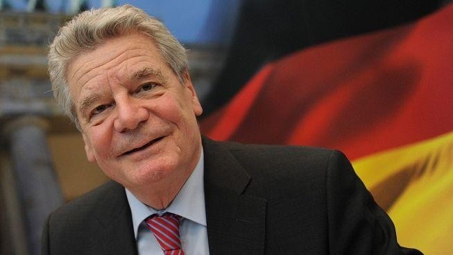 Němci mají prvního prezidenta z NDR, hlavou státu zvolen Gauck