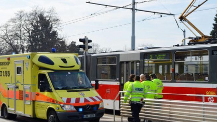 Agresivní  cestující napadl řidiče tramvaje