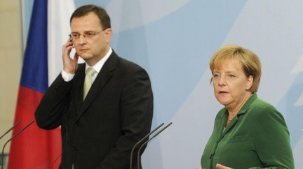 Merkelová v dubnu krátce navštíví Prahu 