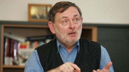 Ombudsman Varvařovský: Udělování grantů je nekorektní vůči ženám