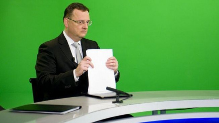 Nečas k Bártovi: Soud nemůže dopadnout tak, jak si přeje veřejnost! Mně je to šumafuk