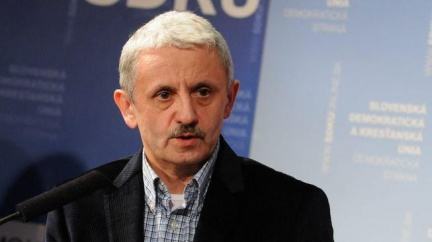 Dzurinda po fiasku v parlamentních volbách odejde z čela strany