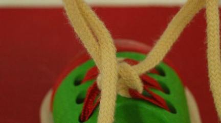 Děti ovládají líp iPhone než vázání tkaniček