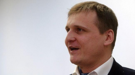 Smyčka se utahuje: Bártovi kolegové vypovídali na policii