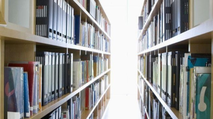Brněnští studenti vyvinuli aplikaci, která pomůže s orientací v knihovnách