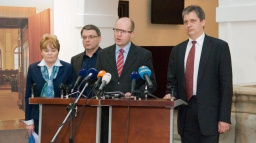 Policie obvinila 17 členů pražské ČSSD kvůli úplatkům