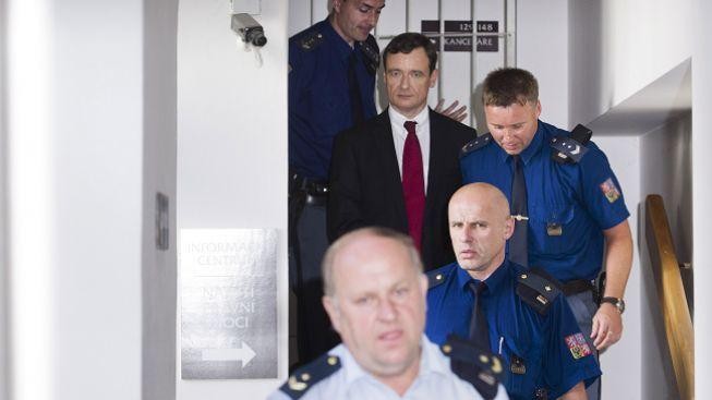 Rath se po dvou měsících objeví znovu ve Sněmovně