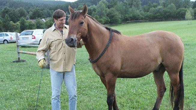 Oběť likvidační kampaně? Herec a vášnivý chovatel koní Václav Vydra