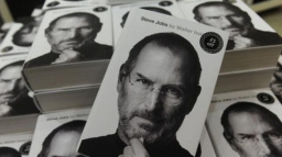 Nechce se vám číst? Životopis Jobse v češtině vyjde jako audiokniha