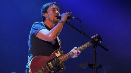 Chraplavý hlas Chrise Rea dnes zazní v Praze