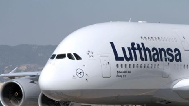 Personál společnosti Lufthansa stále drží stávku. 200 letů bylo zrušeno