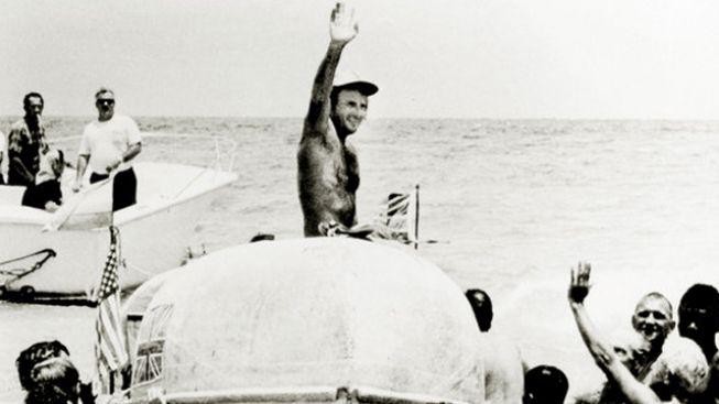 Muž, který jako první vesloval přes Atlantik, zemřel