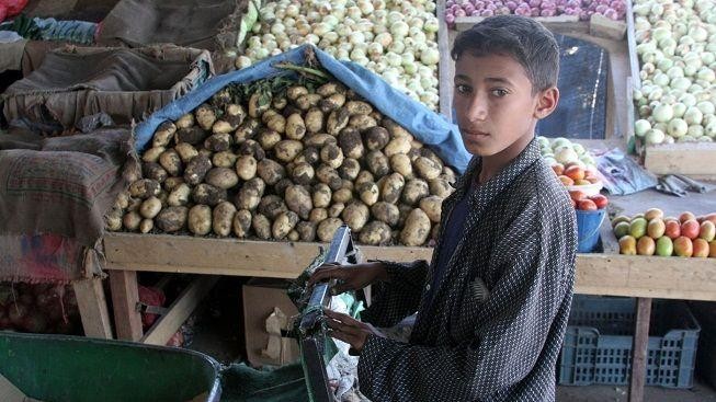 V Jemenu začala hluboká bída. Další rok nepřežijeme, bojí se obyvatelé