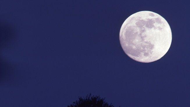 Na obloze se dnes objeví "modrý Měsíc"