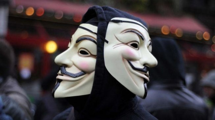 Válka pokračuje: Anonymous napadli web CIA 