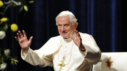 Papež v souvislosti s pedofilií vyzval k hluboké obnově církve 