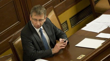 Přestřelky mezi Sobotkou a Drábkem: Velký kinoteátr!