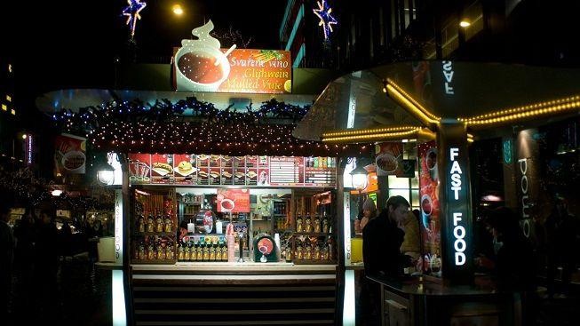 Klobásky na Václavském náměstí končí