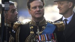 "Král" Firth převzal Řád britského impéria z rukou prince Charlese