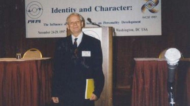 Zemřel antropolog a etnolog Josef Wolf 