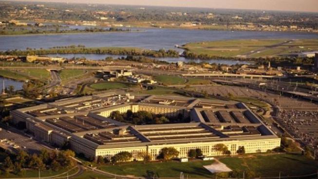 Ministr obrany USA Austin je na jednotce intenzivní péče, uvedl Pentagon