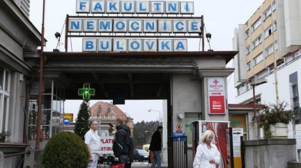 Vláda rozhodla: Ze všech fakultních nemocnic se stanou univerzitní 