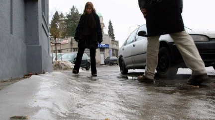 Pozor na ledovku a námrazu, varují meteorologové