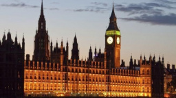 Britští poslanci jednají o tom, co s nakloněným Big Benem 