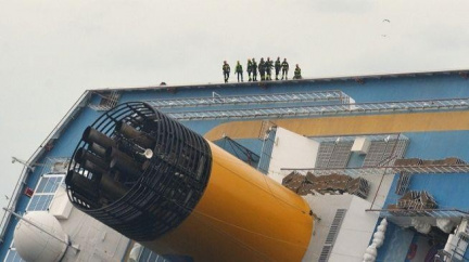 Havárie italské výletní lodi má už 15 obětí