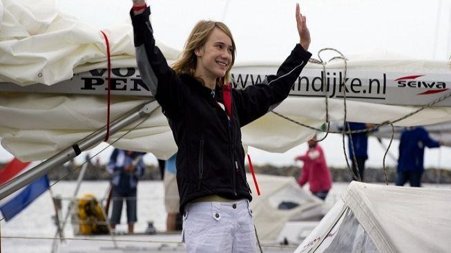 Šestnáctiletá nizozemská jachtařka dokončila cestu kolem světa!