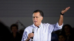 Mitt Romney byl oficiálně nominován do voleb, na Rona Paula se "zapomnělo"