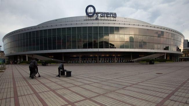 Při stavbě O2 areny bylo navíc vyplaceno 300 milionů