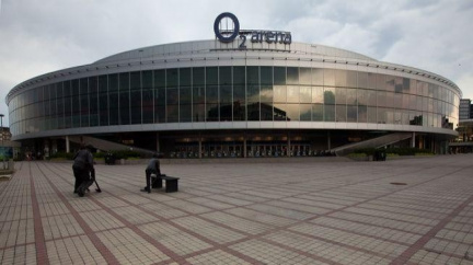 Při stavbě O2 areny bylo navíc vyplaceno 300 milionů