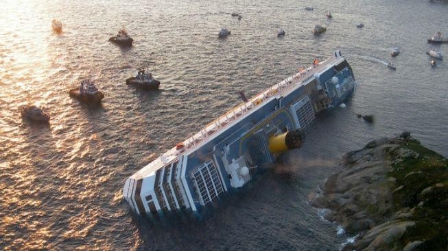 Scéný jako z Titaniku, líčí průběh havárie turisté z lodi Costa Concordia