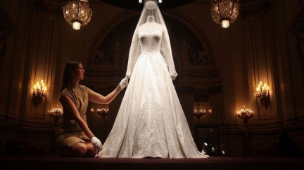 Svatební šaty Kate se budou ucházet o prestižní cenu za design