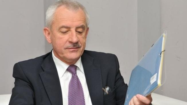 Heger seškrtal tisíc míst pro lékaře, nemocnice ušetří 