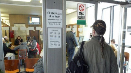 Míra nezaměstnanosti stoupla v prosinci na 8,6 procenta
