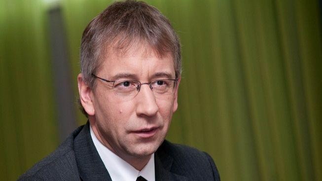 Drábkovi dělá náměstka Jan Dobeš, bratr ministra dopravy